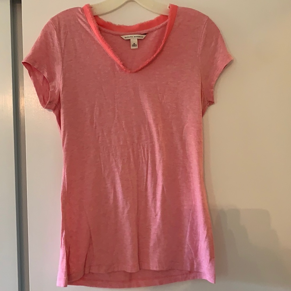 Banana Republic v-neck tee